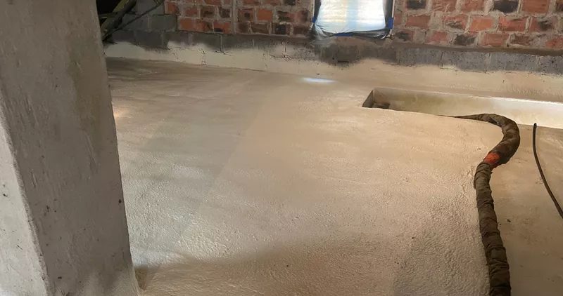 Natrysk piany na posadzkę