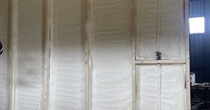 Wnętrze garażu po ociepleniu ścian i stropu